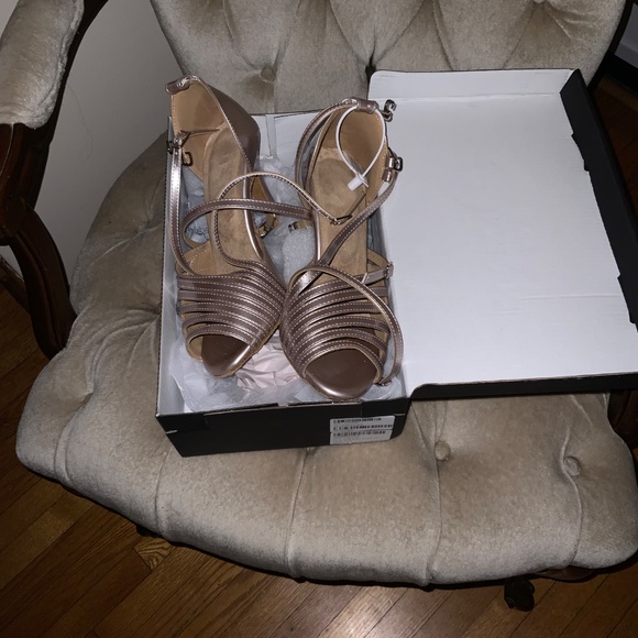 Ballroom Dance Shoes - Picture 3 of 3